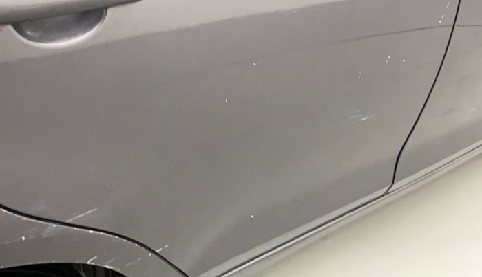 2017 Maruti Swift VXI, Petrol, Manual, 51,044 km, Right rear door - Minor scratches