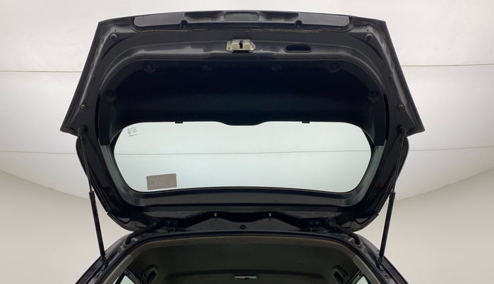 2017 Maruti Swift VXI, Petrol, Manual, 51,044 km, Boot Door Open
