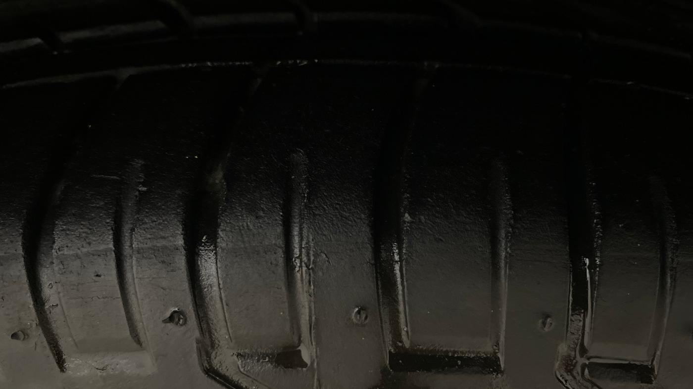 2019 Hyundai Creta SX (O) 1.6 PETROL, Petrol, Manual, 68,684 km, Right Front Tyre Tread