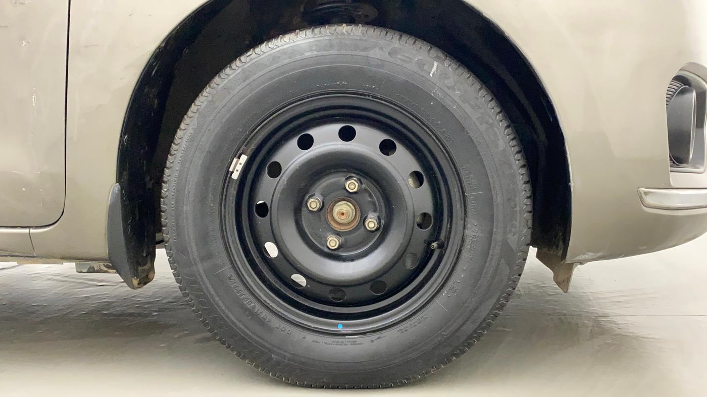 2018 Maruti Dzire VXI, Petrol, Manual, 62,621 km, Right Front Wheel