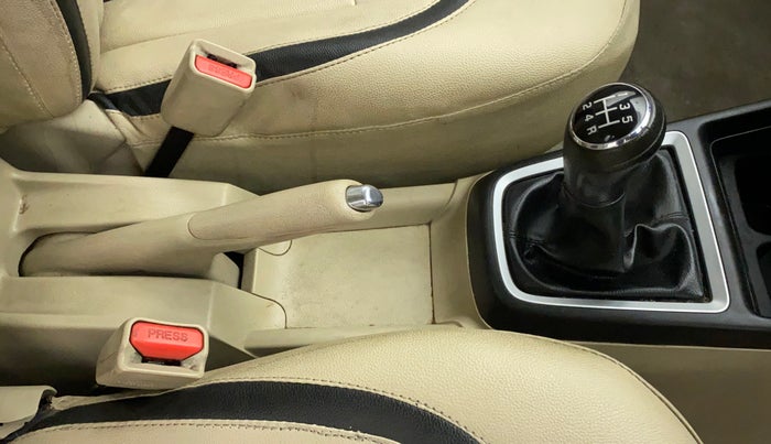 2018 Maruti Dzire VXI, Petrol, Manual, 62,621 km, Gear Lever