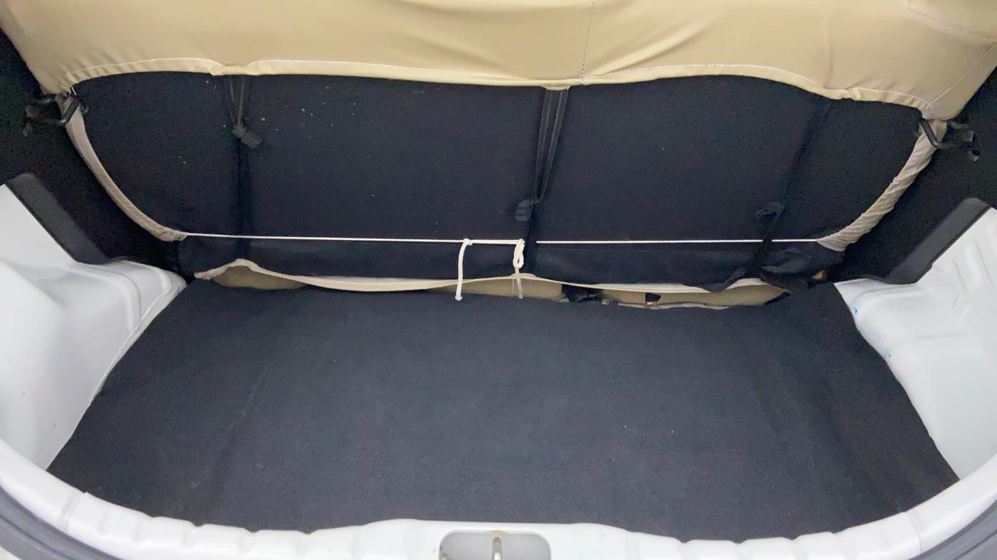 2015 Hyundai Eon ERA PLUS, Petrol, Manual, 24,073 km, Boot Inside