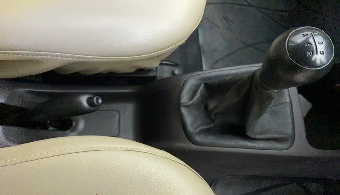 2015 Hyundai Eon ERA PLUS, Petrol, Manual, 24,073 km, Gear Lever