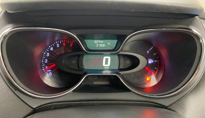 2018 Renault Captur RXT PETROL, Petrol, Manual, 52,702 km, Odometer Image