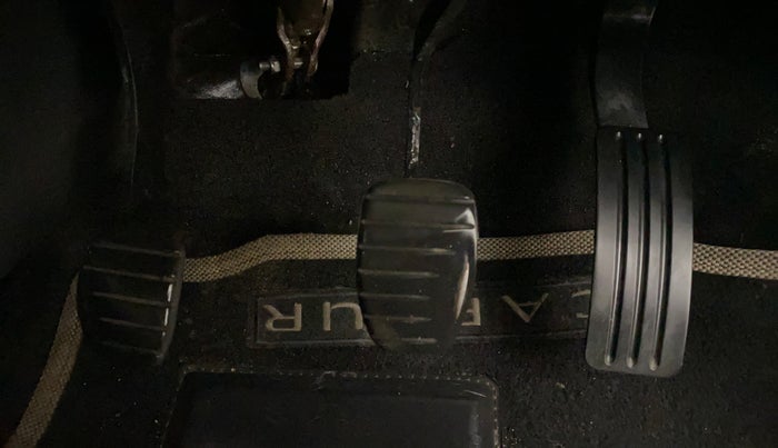 2018 Renault Captur RXT PETROL, Petrol, Manual, 52,702 km, Pedals