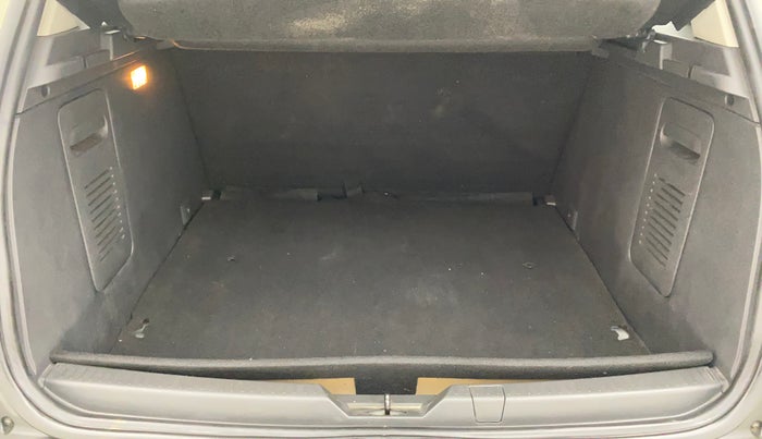 2018 Renault Captur RXT PETROL, Petrol, Manual, 52,702 km, Boot Inside