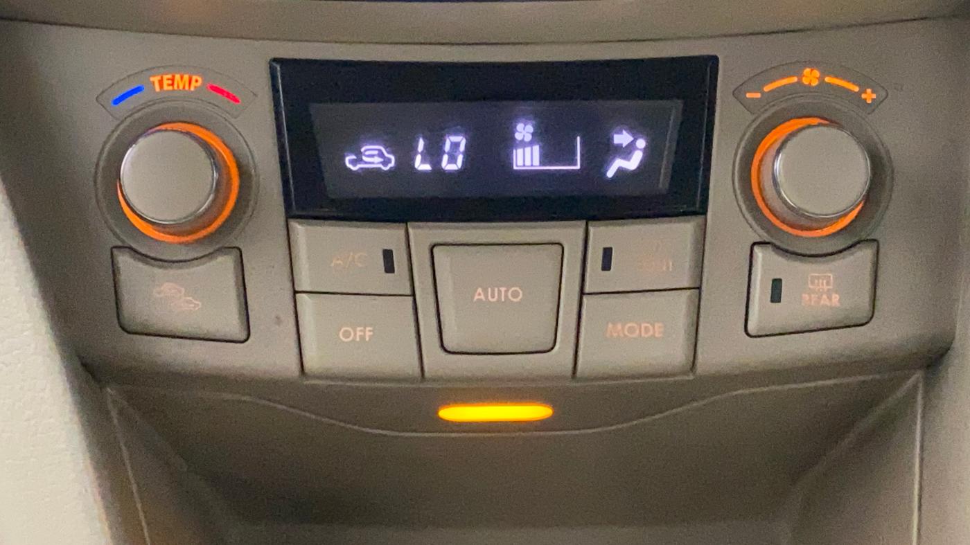 2015 Maruti Swift Dzire ZXI, Petrol, Manual, 1,43,094 km, Automatic Climate Control