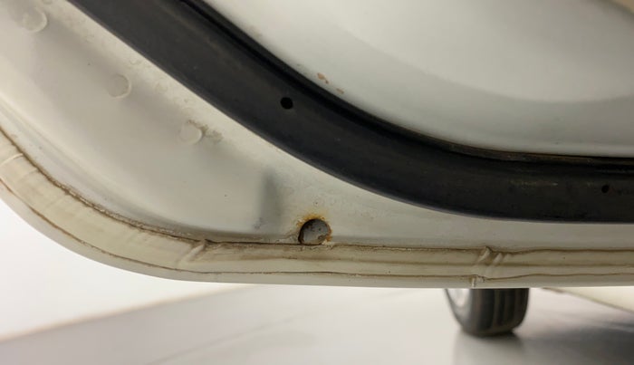2015 Maruti Swift Dzire ZXI, Petrol, Manual, 1,43,094 km, Rear left door - Slight discoloration