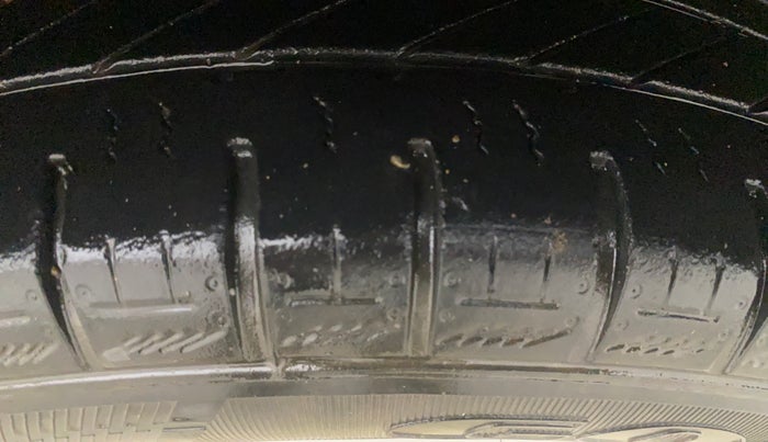 2019 Renault Kwid RXL, Petrol, Manual, 64,070 km, Left Rear Tyre Tread