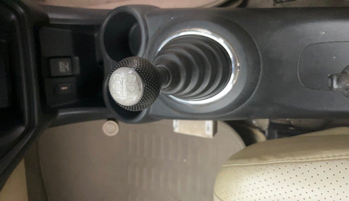 2016 Honda Amaze 1.2L I-VTEC VX, Petrol, Manual, 43,894 km, Gear Lever