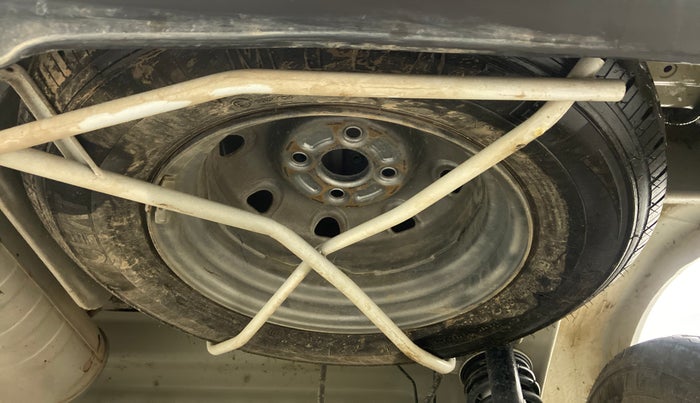 2022 Maruti Eeco 5 STR AC CNG (O), CNG, Manual, 5,804 km, Spare Tyre