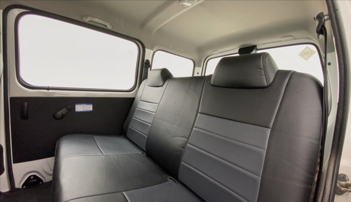 2022 Maruti Eeco 5 STR AC CNG (O), CNG, Manual, 5,804 km, Right Side Rear Door Cabin