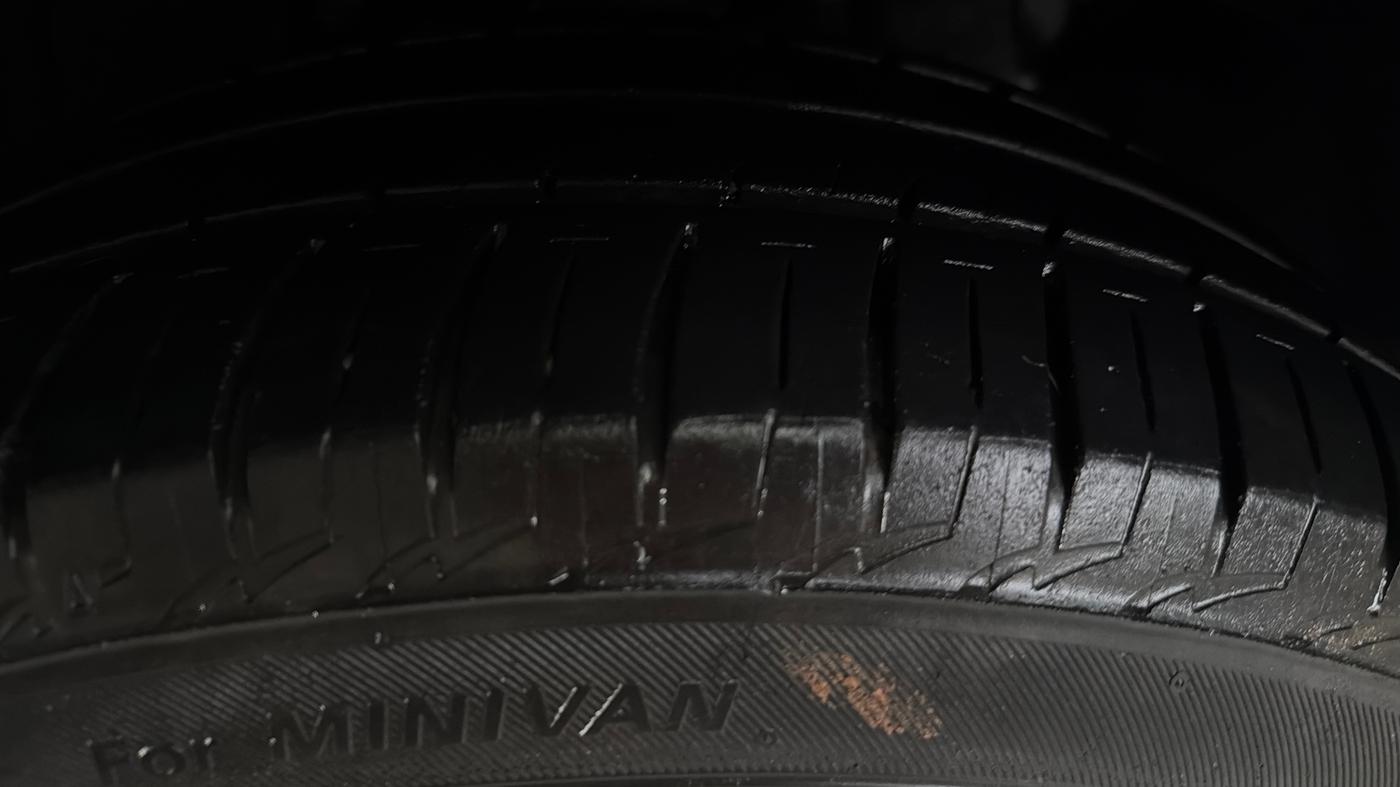2020 Tata NEXON XZ PLUS PETROL, CNG, Manual, 91,246 km, Left Rear Tyre Tread