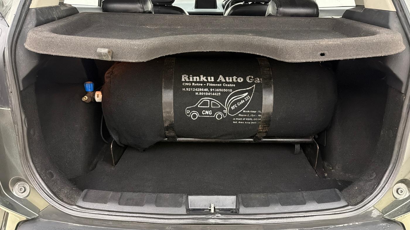 2020 Tata NEXON XZ PLUS PETROL, CNG, Manual, 91,246 km, Boot Inside