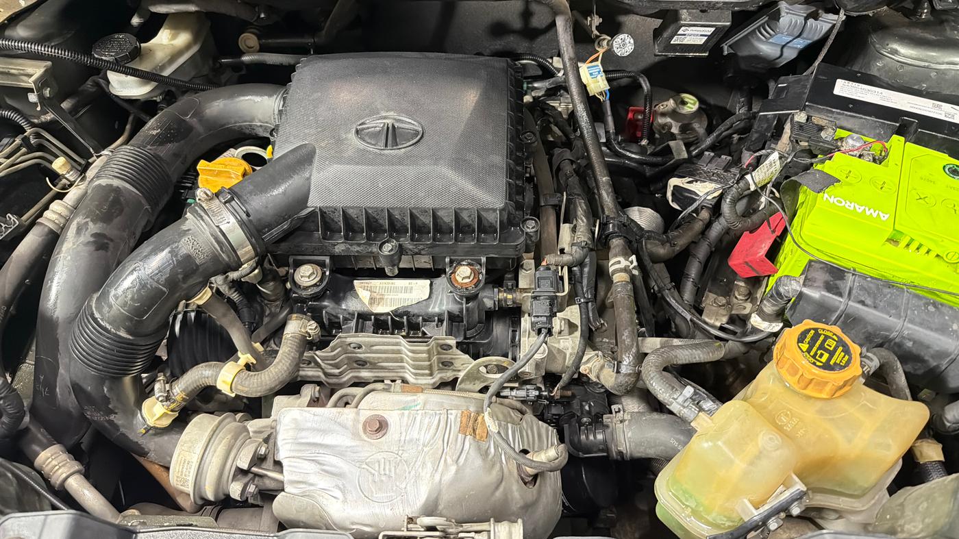 2020 Tata NEXON XZ PLUS PETROL, CNG, Manual, 91,246 km, Engine View