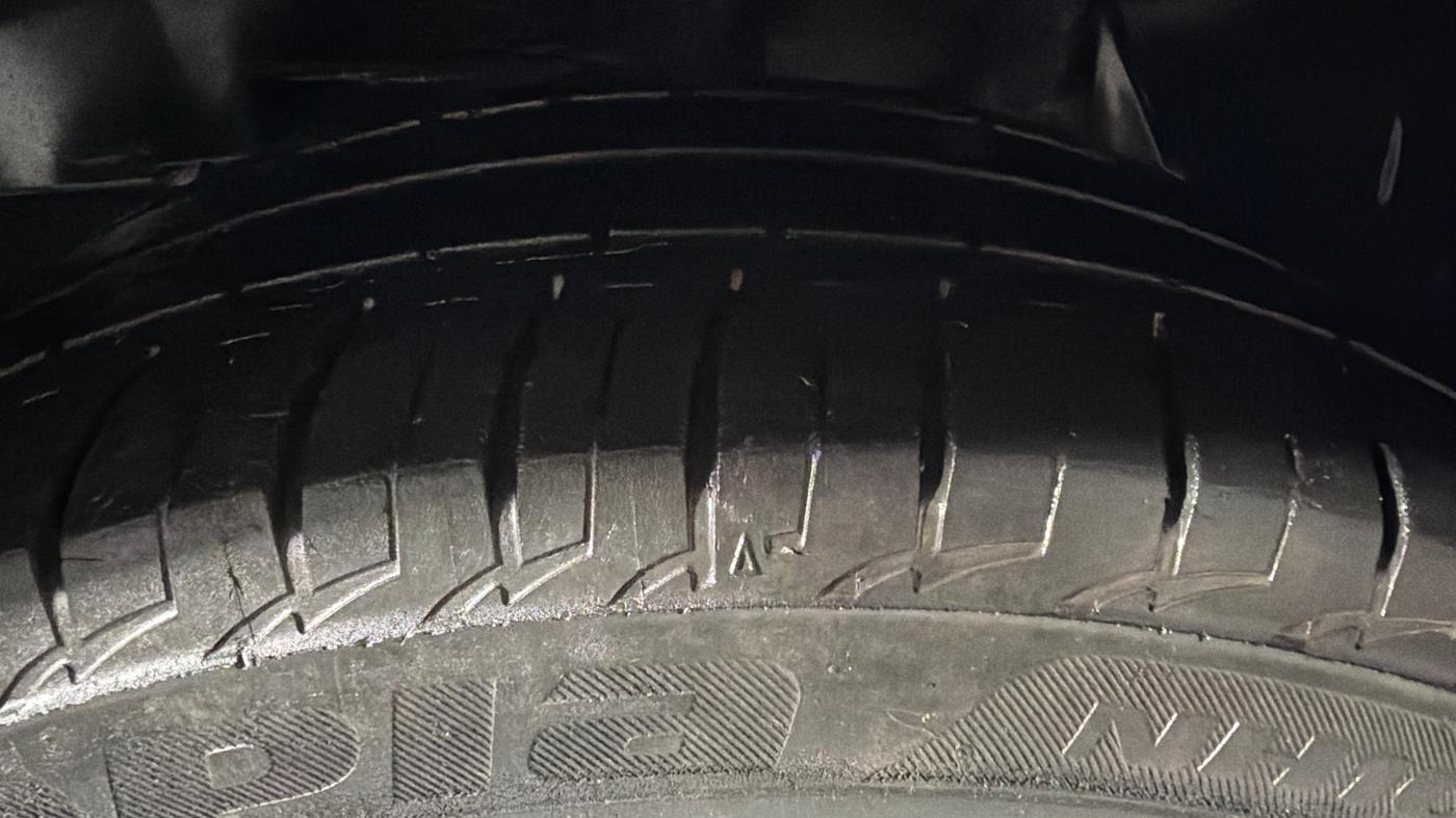 2020 Tata NEXON XZ PLUS PETROL, CNG, Manual, 91,246 km, Left Front Tyre Tread