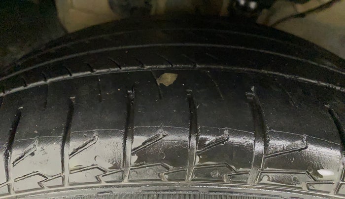 2015 Hyundai Creta S 1.6 PETROL, Petrol, Manual, 70,808 km, Left Front Tyre Tread