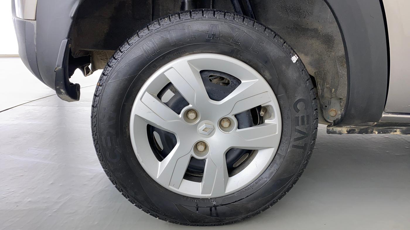 2018 Renault Kwid RXL, Petrol, Manual, 66,229 km, Right Rear Wheel