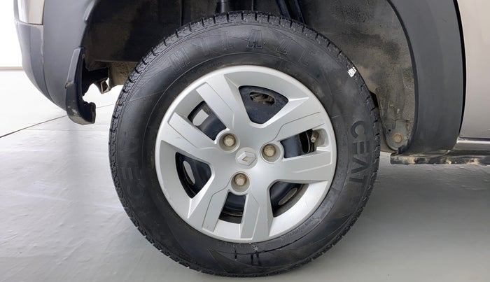 2018 Renault Kwid RXL, Petrol, Manual, 66,229 km, Right Rear Wheel