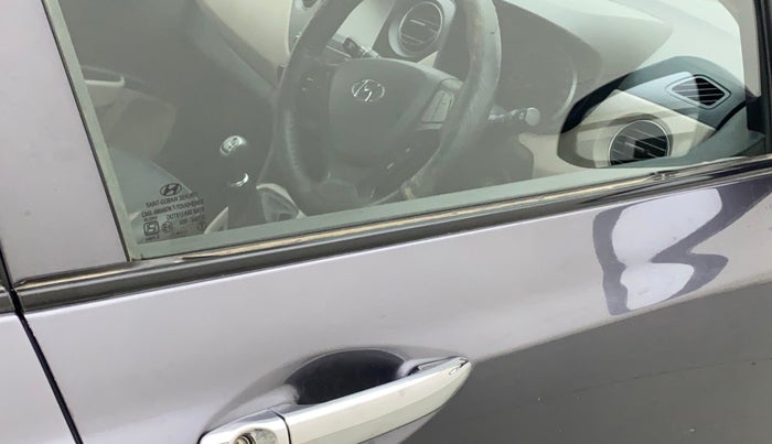 2017 Hyundai Grand i10 SPORTZ (O) 1.2 KAPPA VTVT, Petrol, Manual, 52,942 km, Driver-side door - Weather strip has minor damage