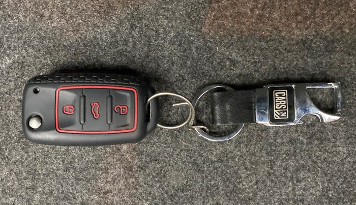 2017 Volkswagen Ameo HIGHLINE 1.5L AT (D), Diesel, Automatic, 82,528 km, Key Close Up
