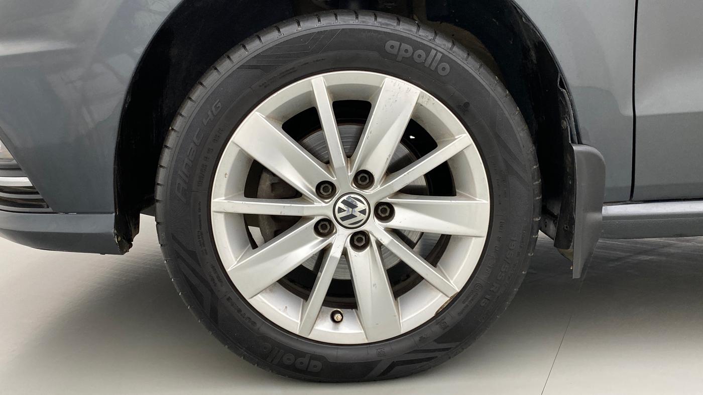 2017 Volkswagen Ameo HIGHLINE 1.5L AT (D), Diesel, Automatic, 82,528 km, Left Front Wheel