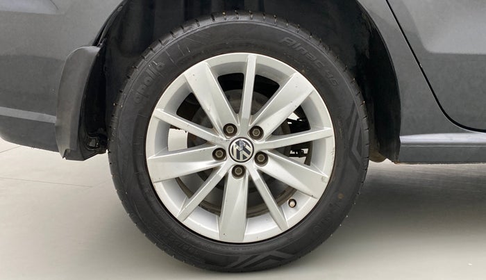 2017 Volkswagen Ameo HIGHLINE 1.5L AT (D), Diesel, Automatic, 82,528 km, Right Rear Wheel