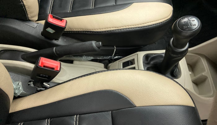 2019 Maruti Alto LXI, Petrol, Manual, 38,898 km, Gear Lever