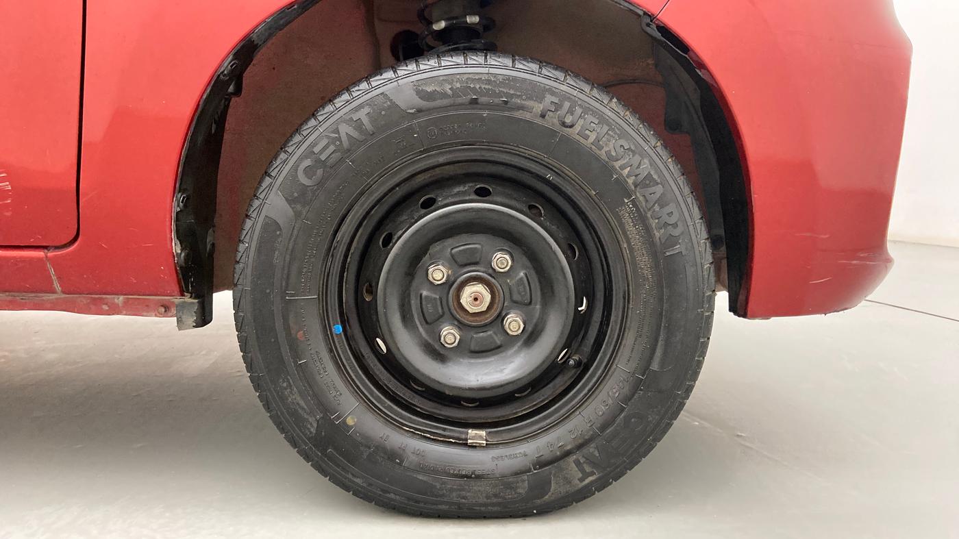 2019 Maruti Alto LXI, Petrol, Manual, 38,898 km, Right Front Wheel