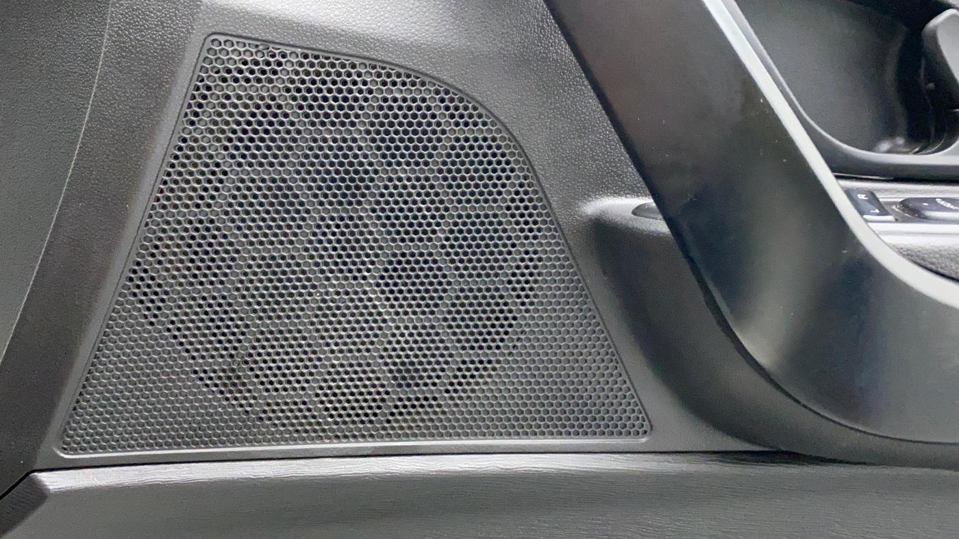 2020 Mahindra XUV500 W5, Diesel, Manual, 28,713 km, Speaker