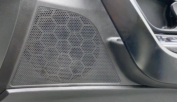 2020 Mahindra XUV500 W5, Diesel, Manual, 28,713 km, Speaker
