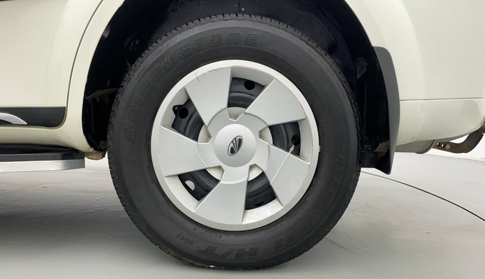 2020 Mahindra XUV500 W5, Diesel, Manual, 28,713 km, Left Rear Wheel