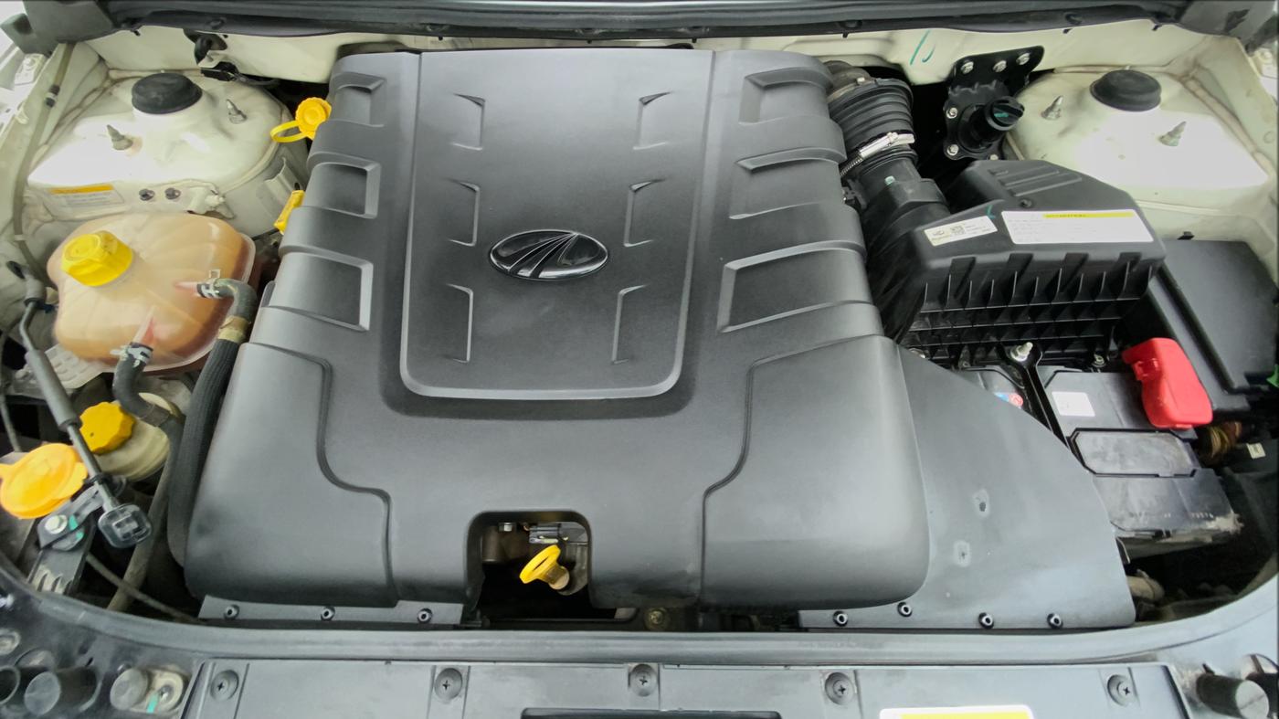 2020 Mahindra XUV500 W5, Diesel, Manual, 28,713 km, Open Bonet