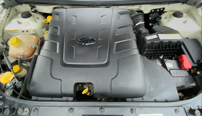2020 Mahindra XUV500 W5, Diesel, Manual, 28,713 km, Open Bonet
