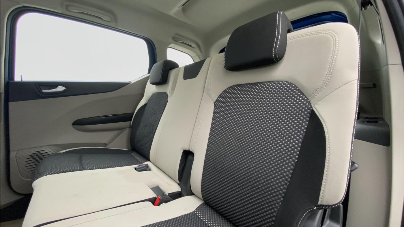 2019 Renault TRIBER 1.0 RXZ, Petrol, Manual, 22,161 km, Right Side Rear Door Cabin