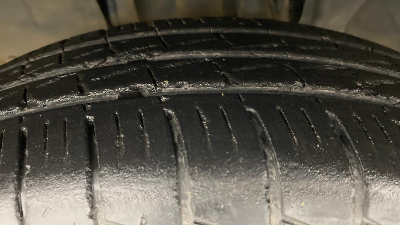 2019 Renault TRIBER 1.0 RXZ, Petrol, Manual, 22,161 km, Left Front Tyre Tread