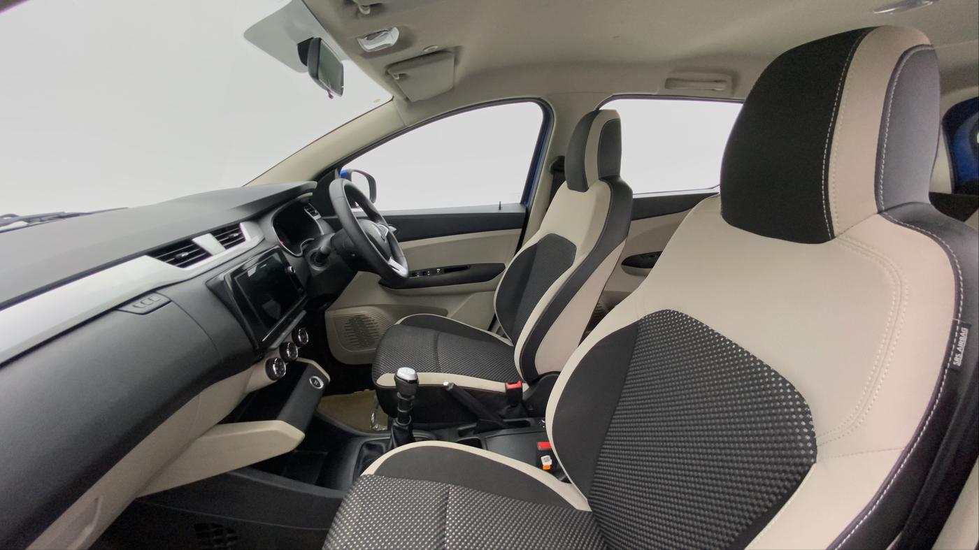 2019 Renault TRIBER 1.0 RXZ, Petrol, Manual, 22,161 km, Right Side Front Door Cabin