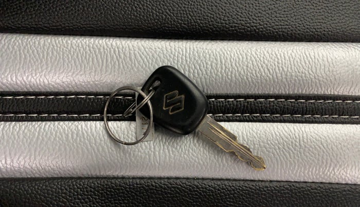 2019 Maruti Alto 800 LXI, Petrol, Manual, 21,019 km, Key Close Up