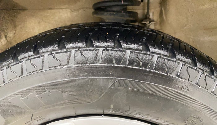 2019 Maruti Alto 800 LXI, Petrol, Manual, 21,019 km, Left Front Tyre Tread