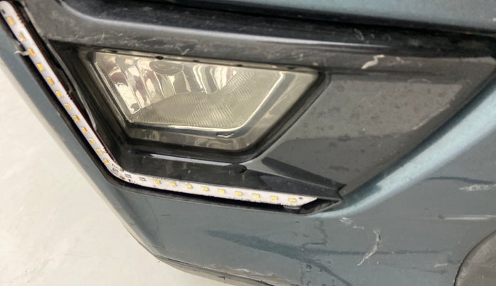 2021 Mahindra XUV300 1.2 W6 AT, Petrol, Automatic, 25,852 km, Right fog light - Not working