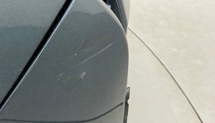 2021 Mahindra XUV300 1.2 W6 AT, Petrol, Automatic, 25,852 km, Front bumper - Minor scratches
