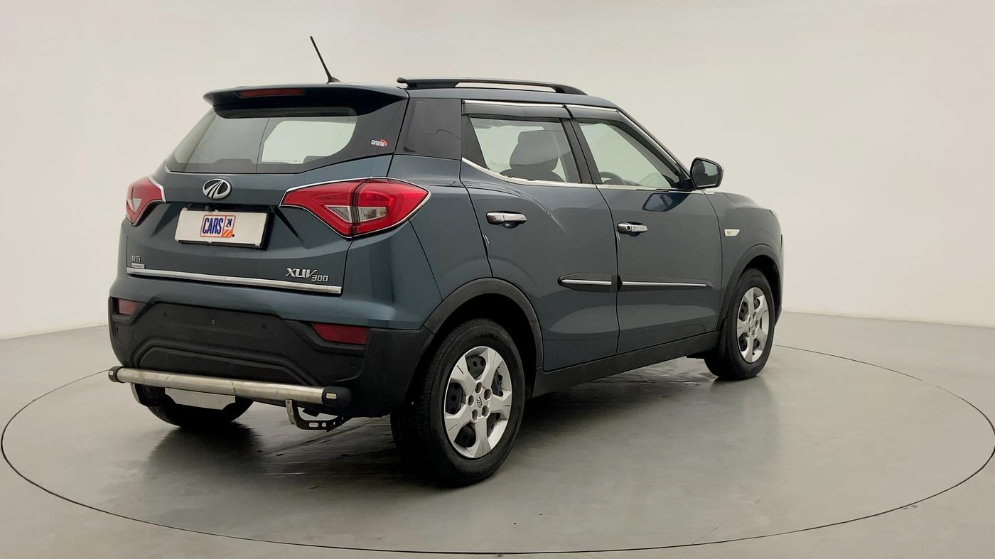 2021 Mahindra XUV300 1.2 W6 AT, Petrol, Automatic, 25,852 km, Right Back Diagonal