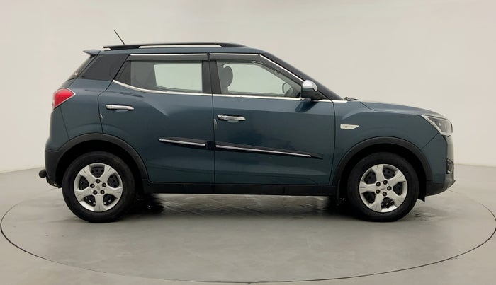 2021 Mahindra XUV300 1.2 W6 AT, Petrol, Automatic, 25,852 km, Right Side View