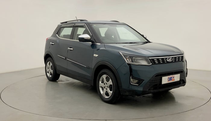 2021 Mahindra XUV300 1.2 W6 AT, Petrol, Automatic, 25,852 km, Right Front Diagonal