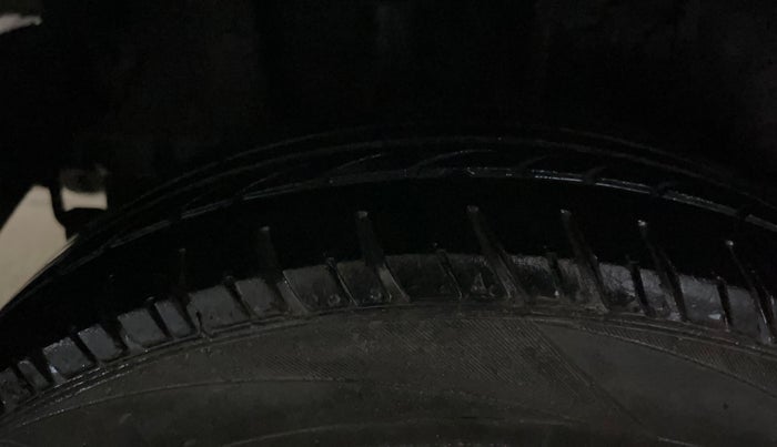 2018 Tata TIGOR XT PETROL, Petrol, Manual, 86,997 km, Right Rear Tyre Tread