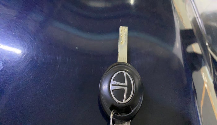 2022 Tata Tiago XT PETROL, Petrol, Manual, 27,278 km, Key Close Up