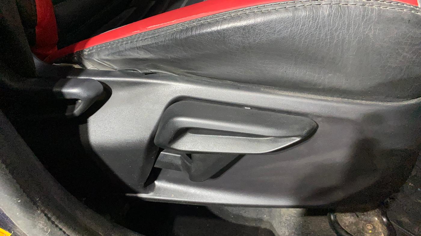 2022 Tata Tiago XT PETROL, Petrol, Manual, 27,278 km, Driver Side Adjustment Panel
