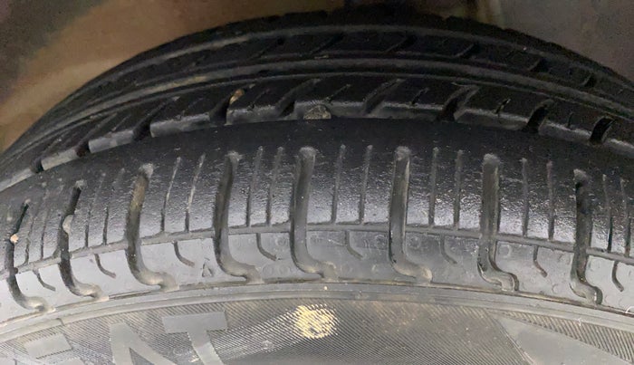2012 Maruti Alto K10 VXI, Petrol, Manual, 44,597 km, Left Front Tyre Tread