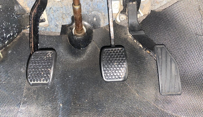 2020 Maruti Alto VXI, Petrol, Manual, 39,323 km, Pedals