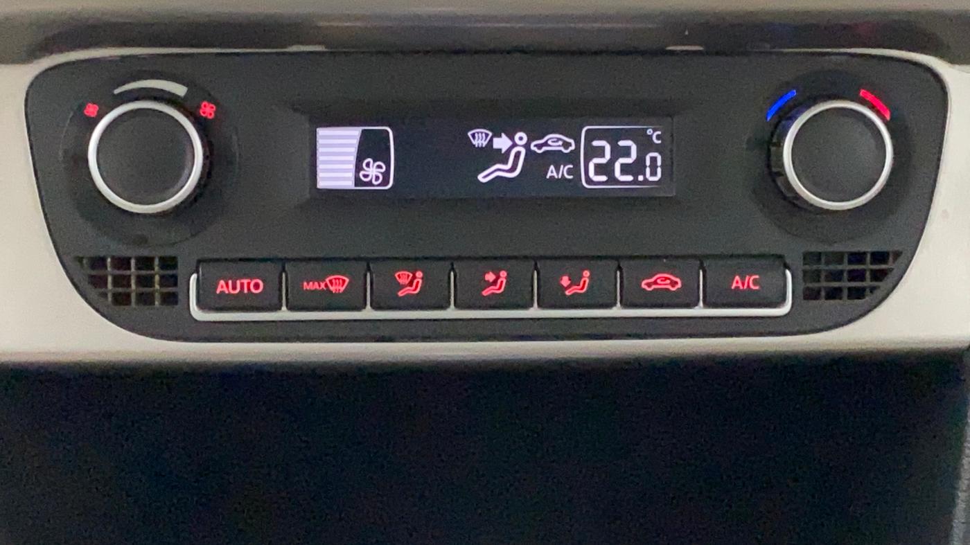 2017 Volkswagen Ameo HIGHLINE PLUS 1.5L AT 16 ALLOY, Diesel, Automatic, 86,722 km, Automatic Climate Control